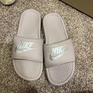 Nike slides